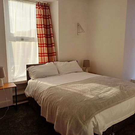 Queens Rooms Porthmadog Quarto foto